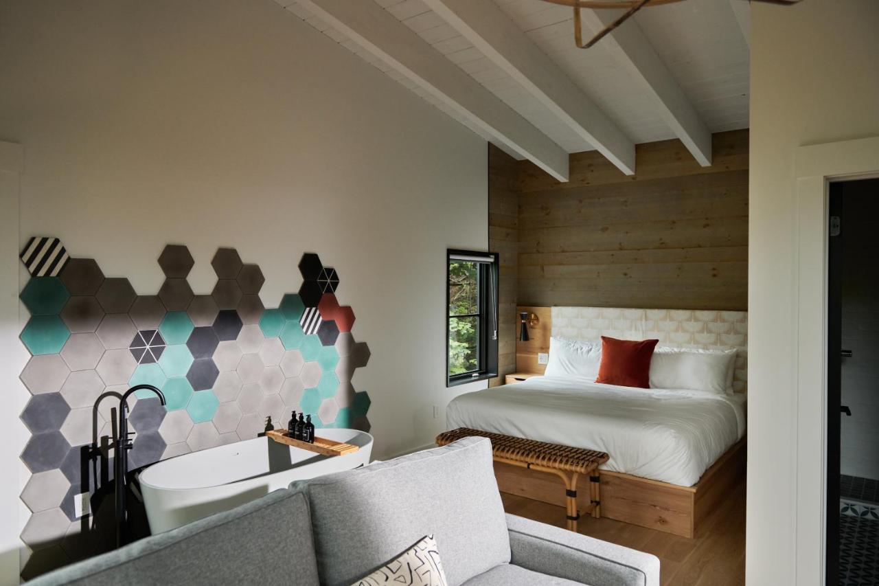 Way 3* Woodstock