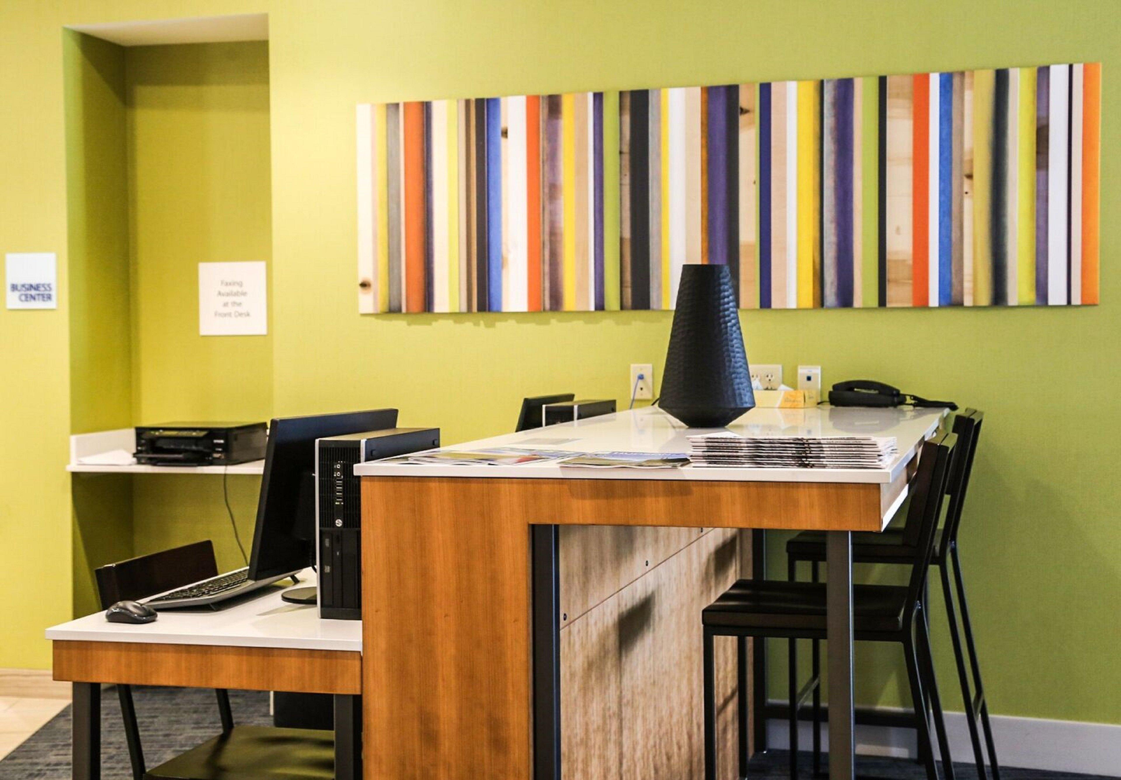 Hotel Holiday Inn Express & Suites Kingston-Ulster By Ihg 3*