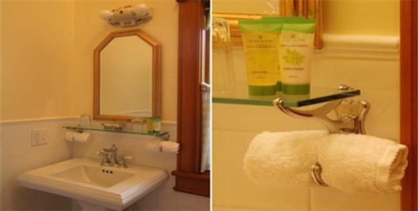 Breezy Hill Bed & Breakfast 3*