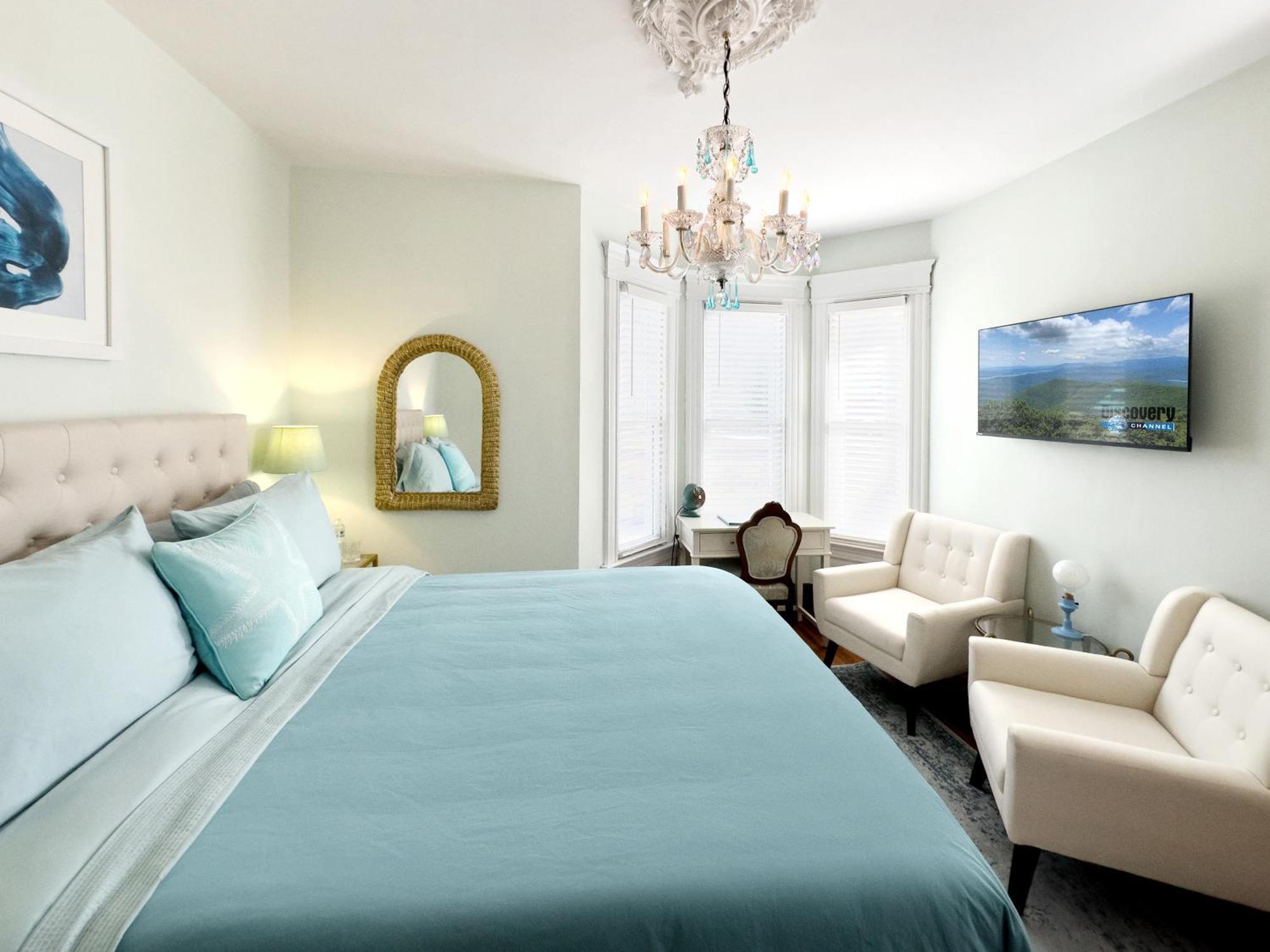 Shadowcrest Guest house