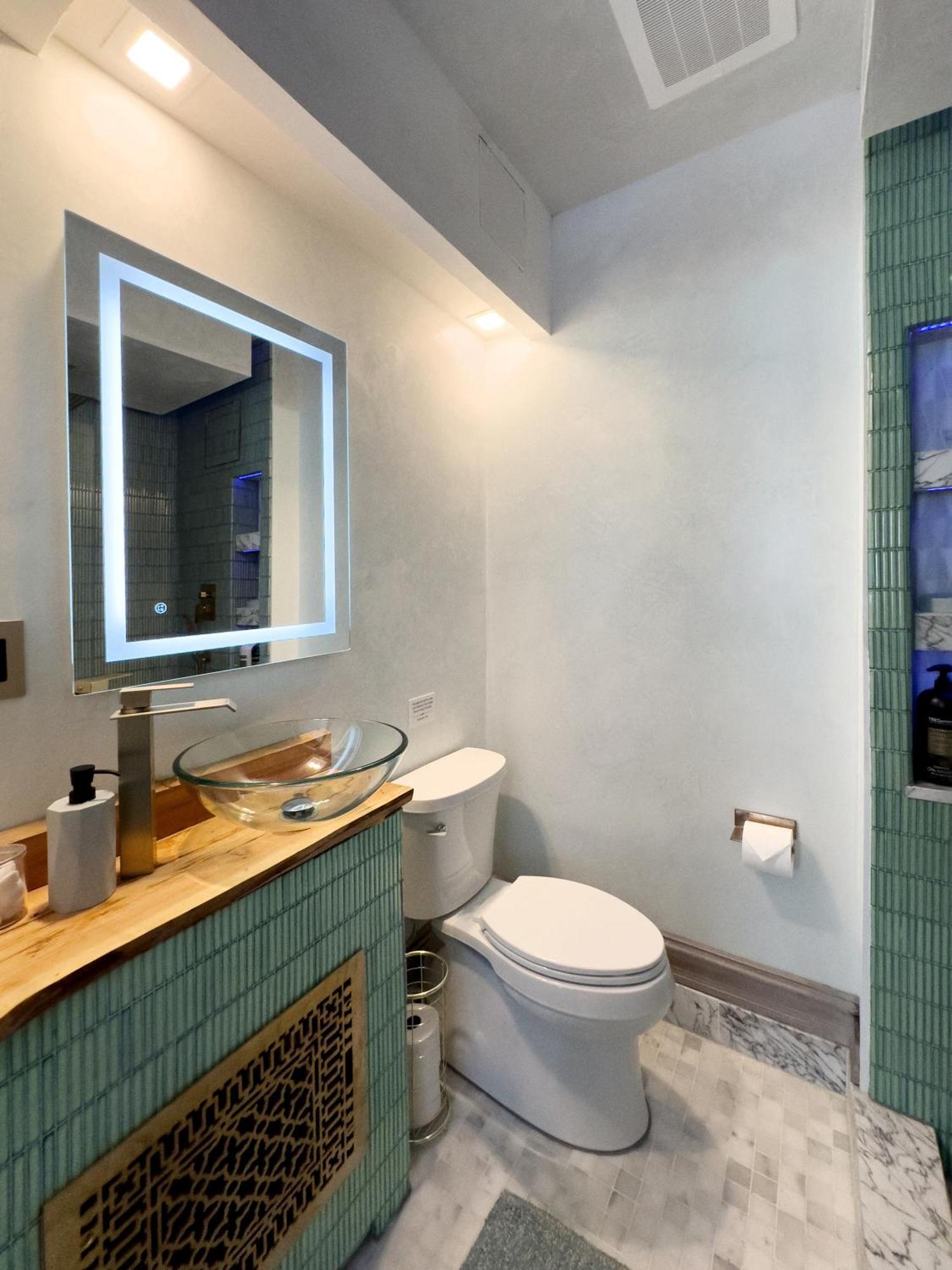 Shadowcrest Guest house 3*