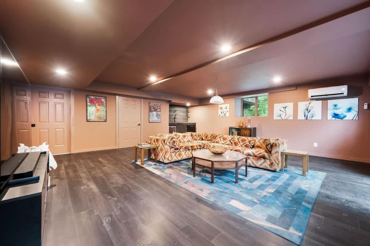 Catskill Estate Epic Views Hot Tub Holiday home