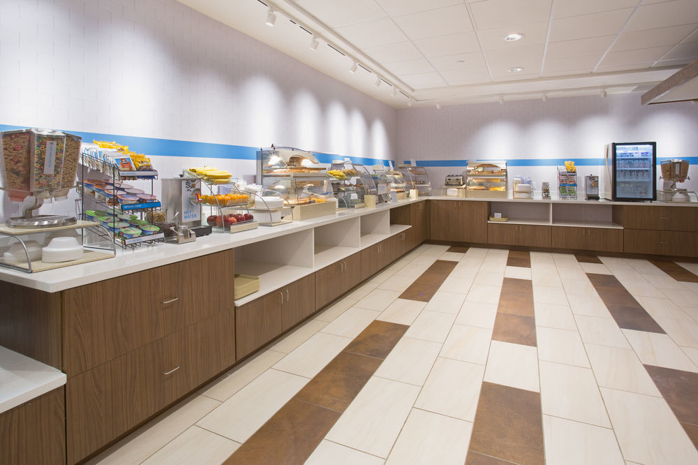 Holiday Inn Express & Suites Kingston-Ulster By Ihg 3*