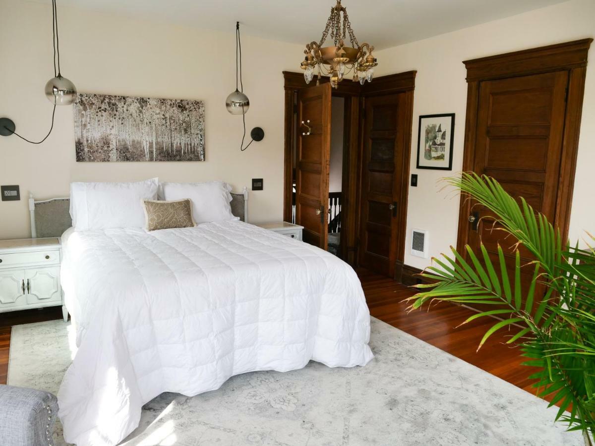 Shadowcrest Guest house Fleischmanns