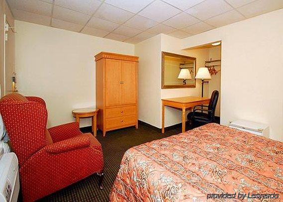 Hotel At 2*