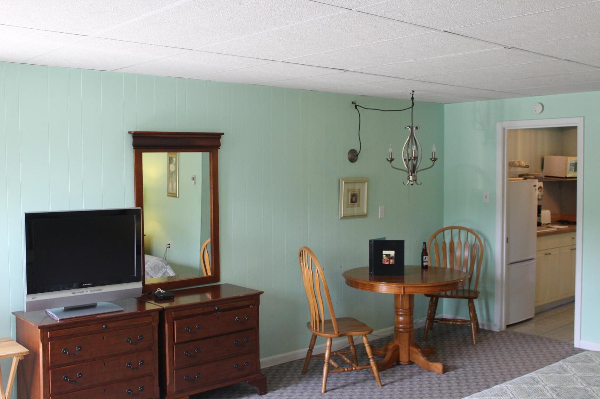 Hotel Catskill Seasons